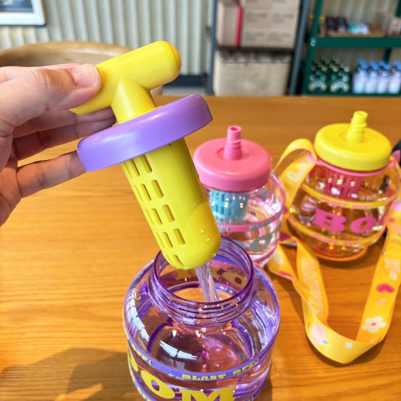 Cute Rocket Water Bottle (900ml / 30.4oz) with Adjustable Strap & Removable Infuser