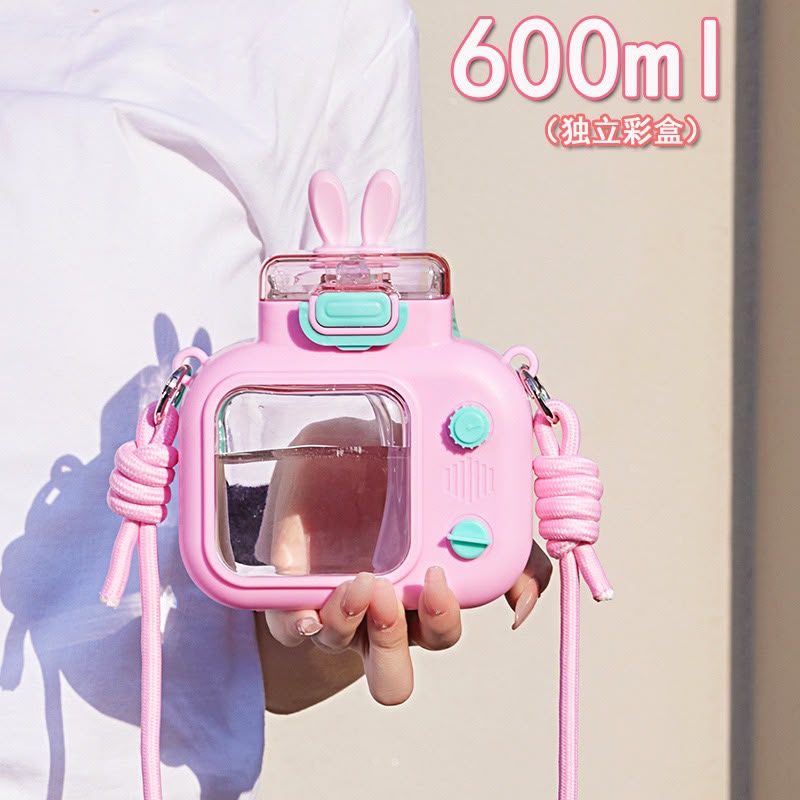 600ml Cute Camera-Shaped Water Bottle with Bunny Ears & Adjustable Shoulder Strap – Portable Leak-Proof Sippy Cup for Kids & Adults